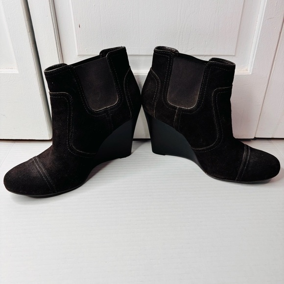 TORY BURCH Adrienne Brown Suede Ankle Booties Size 8 - Picture 6 of 9